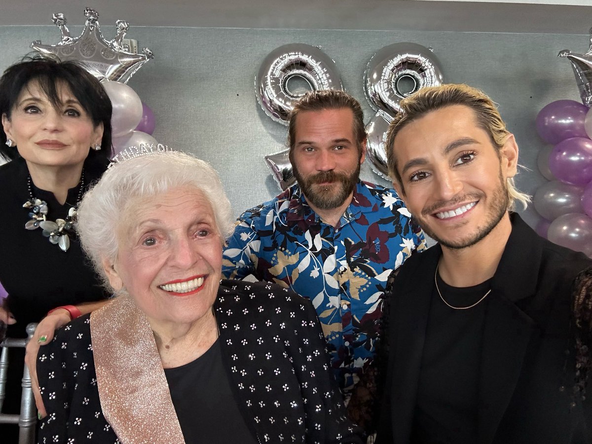 Frankie James Grande tweet media