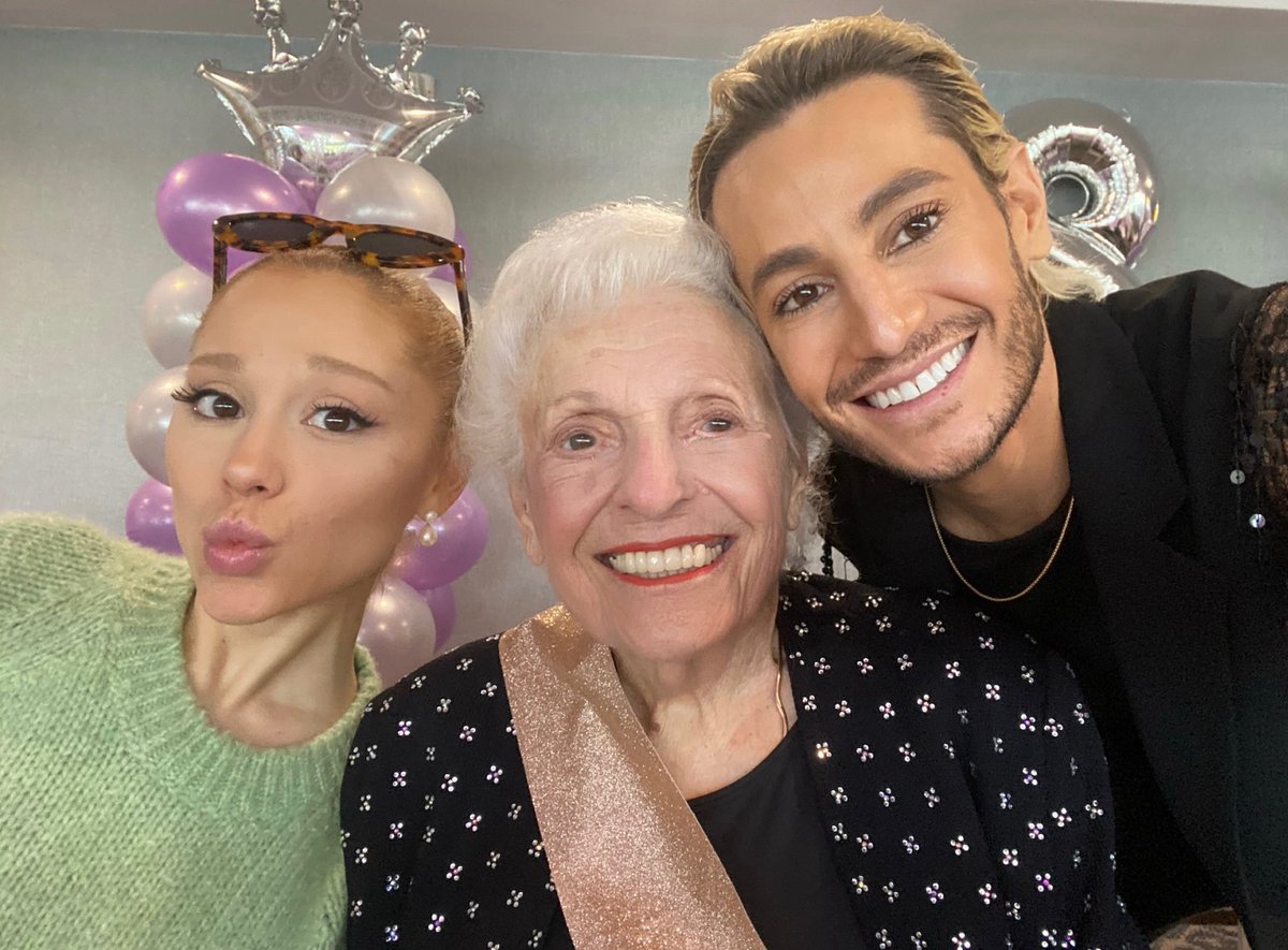 Frankie James Grande tweet media