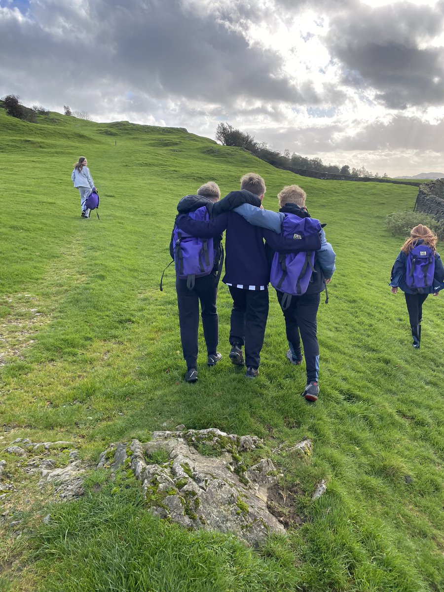 All teams went for a walk up to Orrest Head today. The views from the top were beautiful! 🤩 
<a href="/BattleHillPS/">Battle Hill Primary</a> <a href="/HighBorrans/">High Borrans Outdoor Education Centre</a>