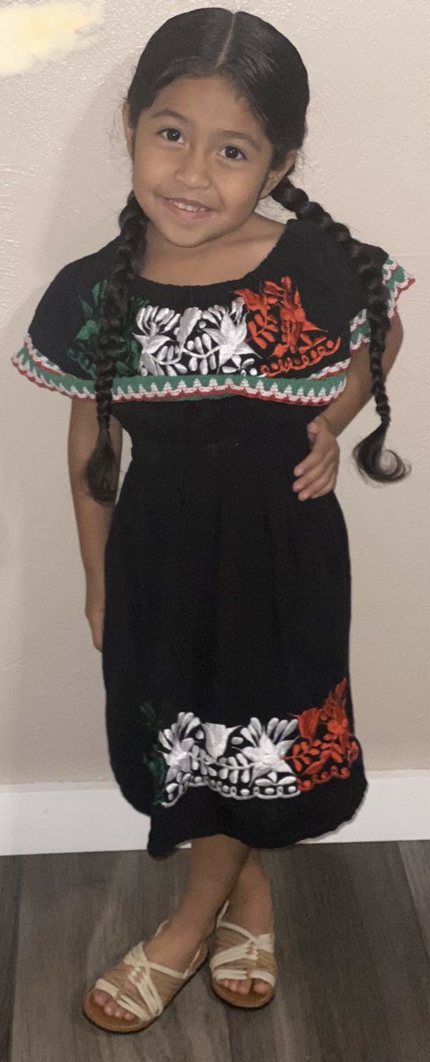 DaisyQR1's tweet photo. Day 5 of #HispanicHeritageMonth spirit week: Culture Day! @HCPS_Trapnell https://t.co/rfkxezbTec