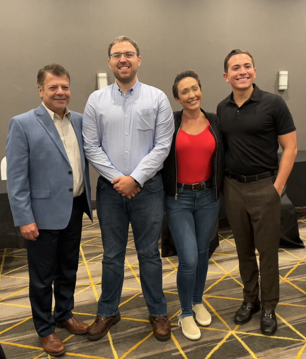 nyaddcares's tweet photo. So great to spend time with the wonderful @CommunityCareHS team members discussing #CDPAP options at todays @Siloinfo conference. Important connections for NYADD @RussellSnaith and @HearOurVoicesSA #selfadvocates represented by Brendan Klein of the @WIHDCmtySuptNet #carecantwait https://t.co/hfwMf3t2k6