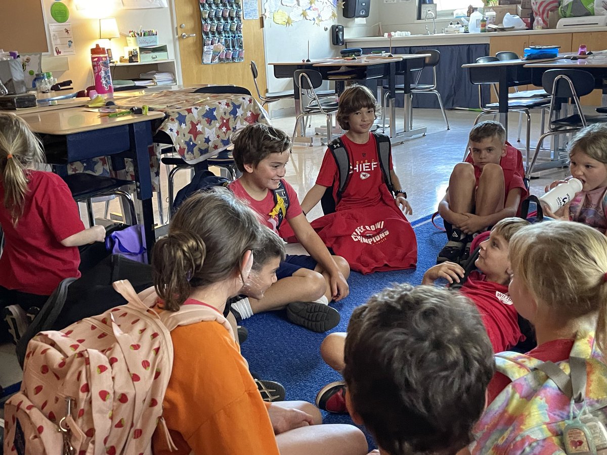 mrsannielewis's tweet photo. Our star of the week basking in the admiration 💫 #wiltonwayct #mrslewisclass @WPSCMSocial https://t.co/37P8MlvG1J