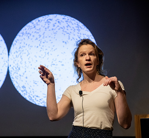 A riveting story told with humor and heart by Laura Persson of @girlsinscience_ lab about the social behavior of Caenorhabditis elegans, affectionately known as worms, took top prizes at UCSF Postdoc Slam 2023. Check out our coverage by @cin_thesis synapse.ucsf.edu/articles/2023/…