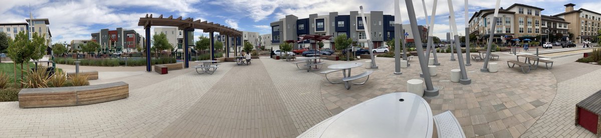rfagen's tweet photo. Walking at lunchtime today in Foster City, I had a momentary unnerving fear that I was trapped in a CAD rendering. https://t.co/v93ZRjo4qo