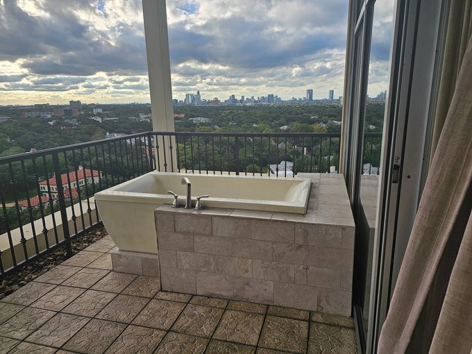 Ok. I NEED a photoshoot in this room!!!!   Lord this room has a GORGEOUS view!!!!!   #ZazaHotelHouston<a href="/tag/zazahotelhouston"class="tags"><span>#zazahotelhouston</span></a>