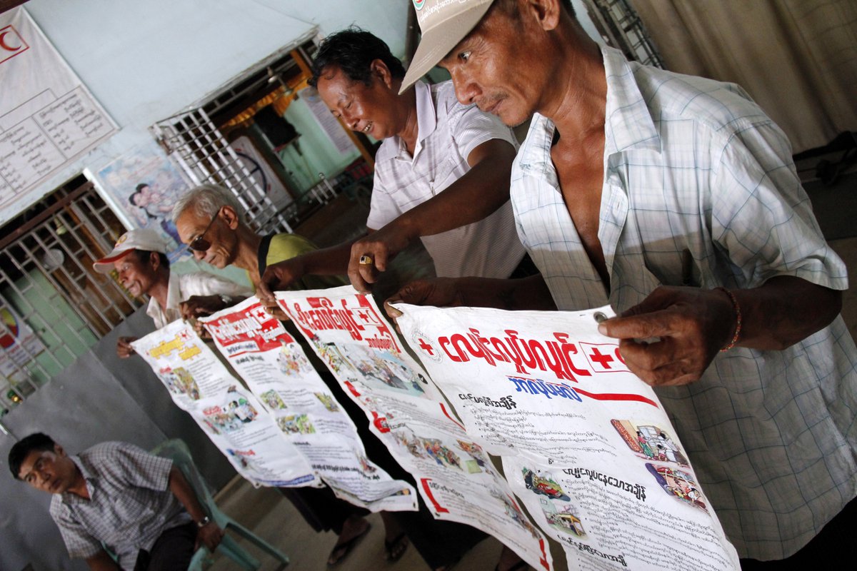 PrepareCenter's tweet photo. At #GDPC, we work to equip practitioners with the knowledge & tools to enhance their disaster risk reduction efforts.
On #DRRDay, discover the collection of resources that cater to diverse DRR activities: https://t.co/odmXgTCWHT https://t.co/Ca8H2UYAsH