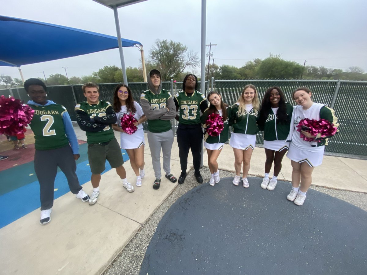 CheerRgc's tweet photo. We love our Cougar Cubs! @FSHISD @RGC_MS_HS @RGC_Football https://t.co/U5WjUdKI7a