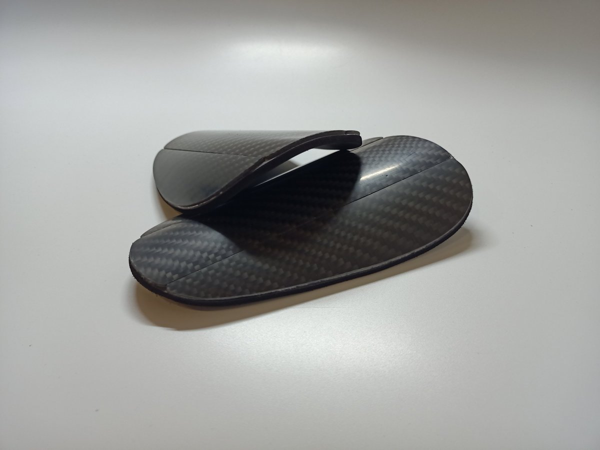 Hay veces que cuánto mas simple mejor, gama Flex ¿Y tu las prefieres personalizadas?

📍 carbonplus.es
📧 info@carbonplus.es
📞 688906884
#100x100carbono #espinilleras #shinpads #shinguards  #customshinpads #caneleiras #protegetibia #parastinchi