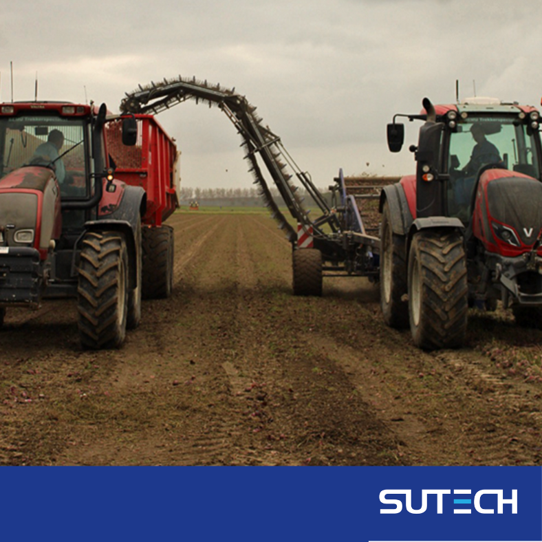 SUTechniek's tweet photo. Een mooie compilatie van @Agrifoto bij akkerbouwbedrijf Booijink VOF uit Ens 🧅🚜.
#Agrifoto #uien #uienlader #SUTech https://t.co/oNwFUTIeIc