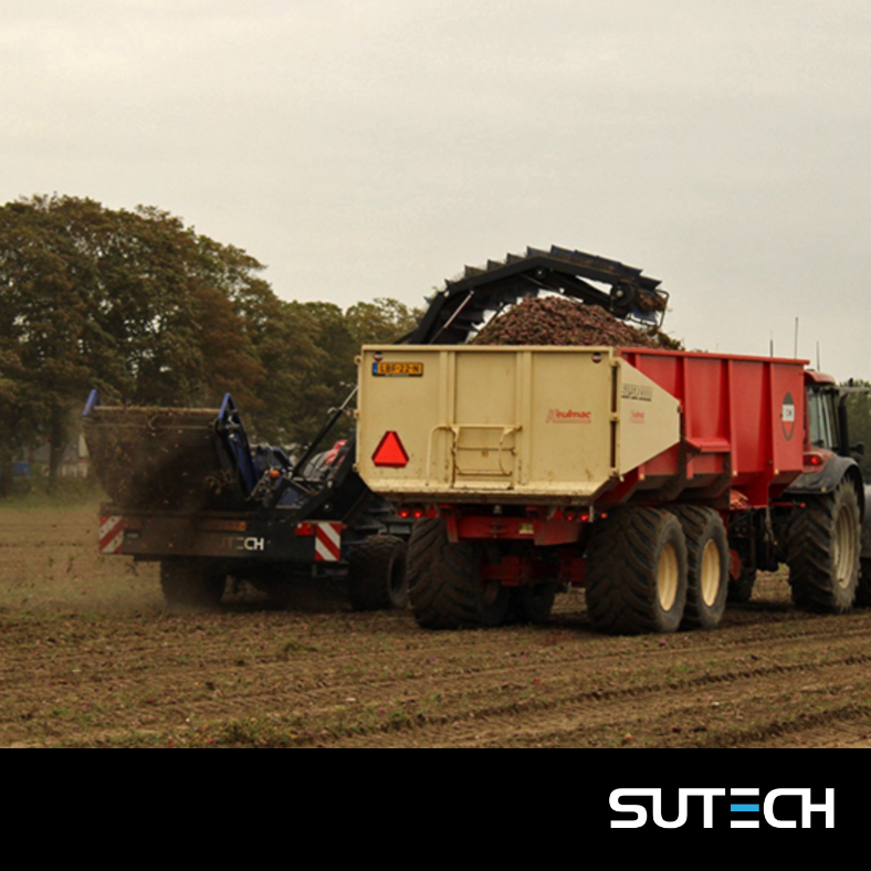 SUTechniek's tweet photo. Een mooie compilatie van @Agrifoto bij akkerbouwbedrijf Booijink VOF uit Ens 🧅🚜.
#Agrifoto #uien #uienlader #SUTech https://t.co/oNwFUTIeIc