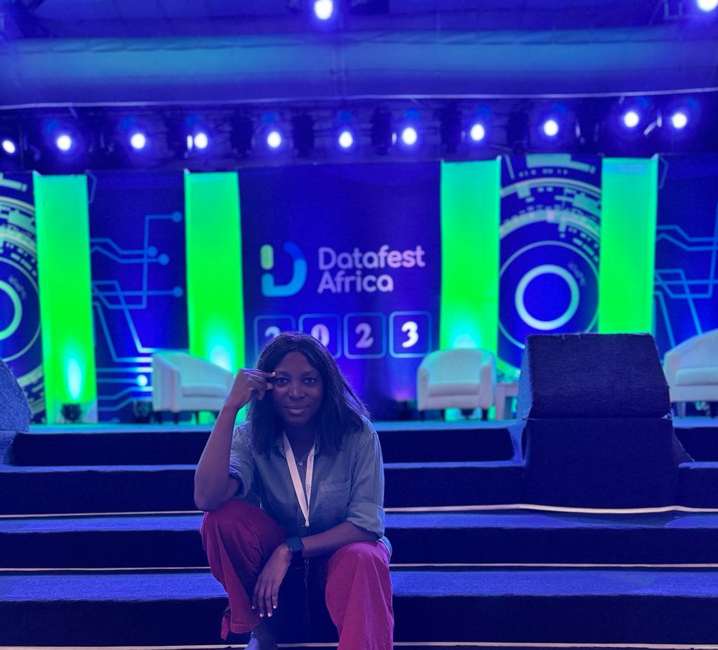 Svelte_mo's tweet photo. I managed to take a picture.

If you want to talk about geospatial, come say Hi in 1hr.

#DFA2023
#DataFestAfrica2023 https://t.co/ZHBGbG0OHW