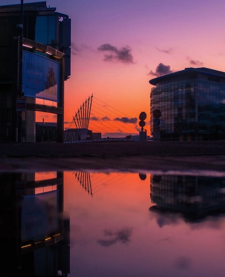 Sunset across Salford Quays captured by @throughmylenstm
