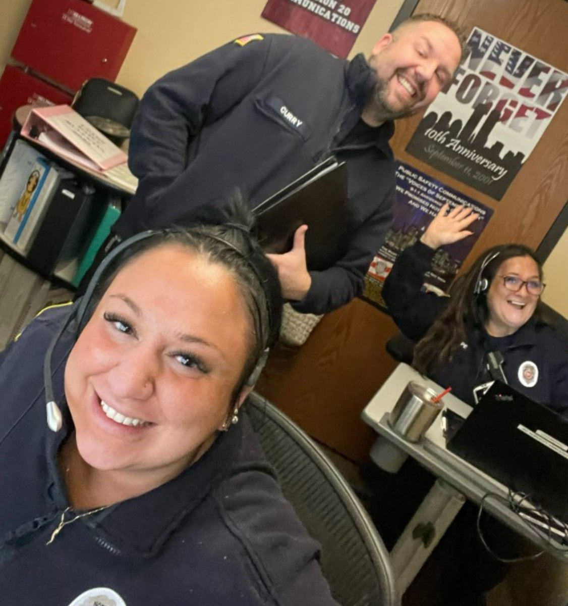 911NORCOMM's tweet photo. Are you still trying to figure out what to do with your life? Come be trained as a #norcomm telecommunicator. Training is an important part of being a Norcomm 9-1-1 Telecommunicator... and we offer it free!! We have openings in Franklin Park. Link: https://t.co/2dK7kCn35m… https://t.co/6izkB5upLB