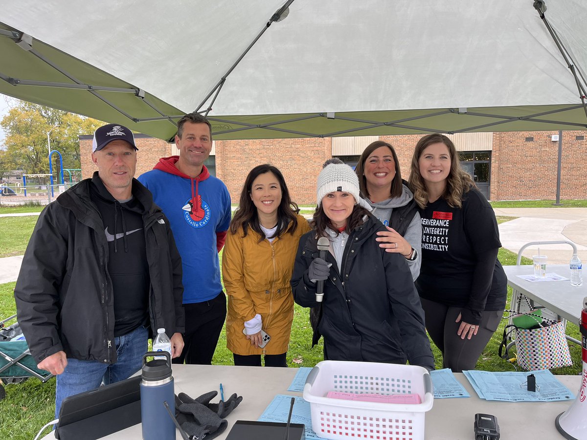 Costello_Tweets's tweet photo. Fun Run Day!! Thank you to all of our families who participated and donated. We appreciate all of your support. Such a fun day! https://t.co/B45t3I1yqi