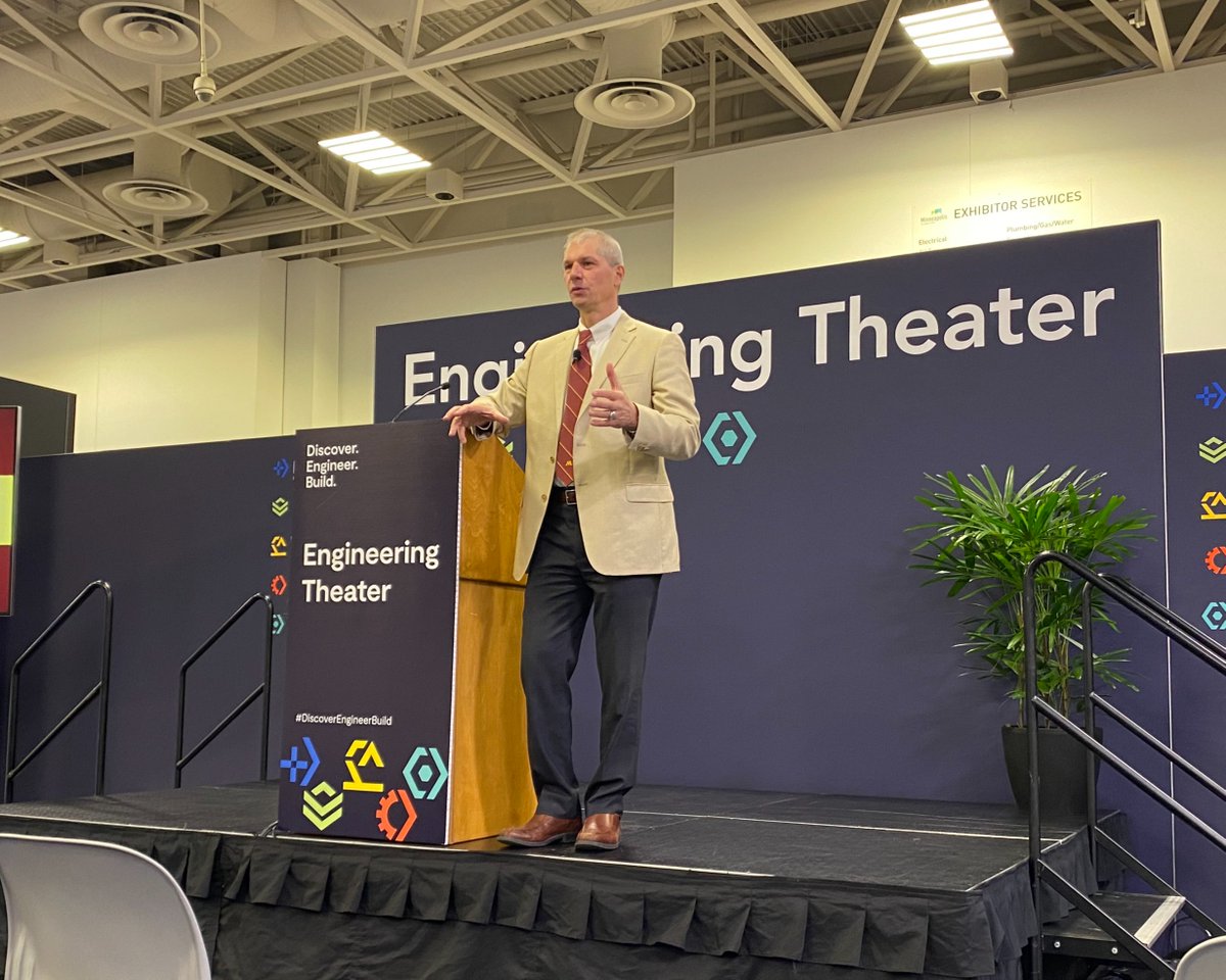 umnmedschool's tweet image. Our Vice Dean of Research, Peter Crawford, spoke on UMN &amp;amp; the future of healthcare along with John Bischof, Director of @UMNIEM, at the Medical Device and Manufacturing Conference!

#DiscoverEngineerBuild | #UMNproud | #UMNmed