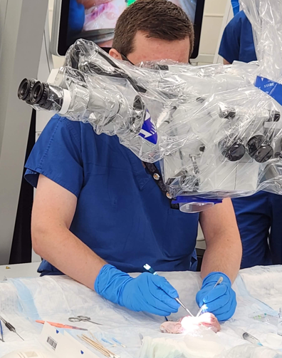 uw_neurosurgery's tweet photo. The Microsurgery and Microvascular Anastomosis course last Saturday was a great success! From selecting the right instruments to mastering intricate techniques, we delved into the world of microvascular surgery with hands-on dissections. #uwhealth #uwmadison #microsurgerycourse https://t.co/KTCcSIshhH
