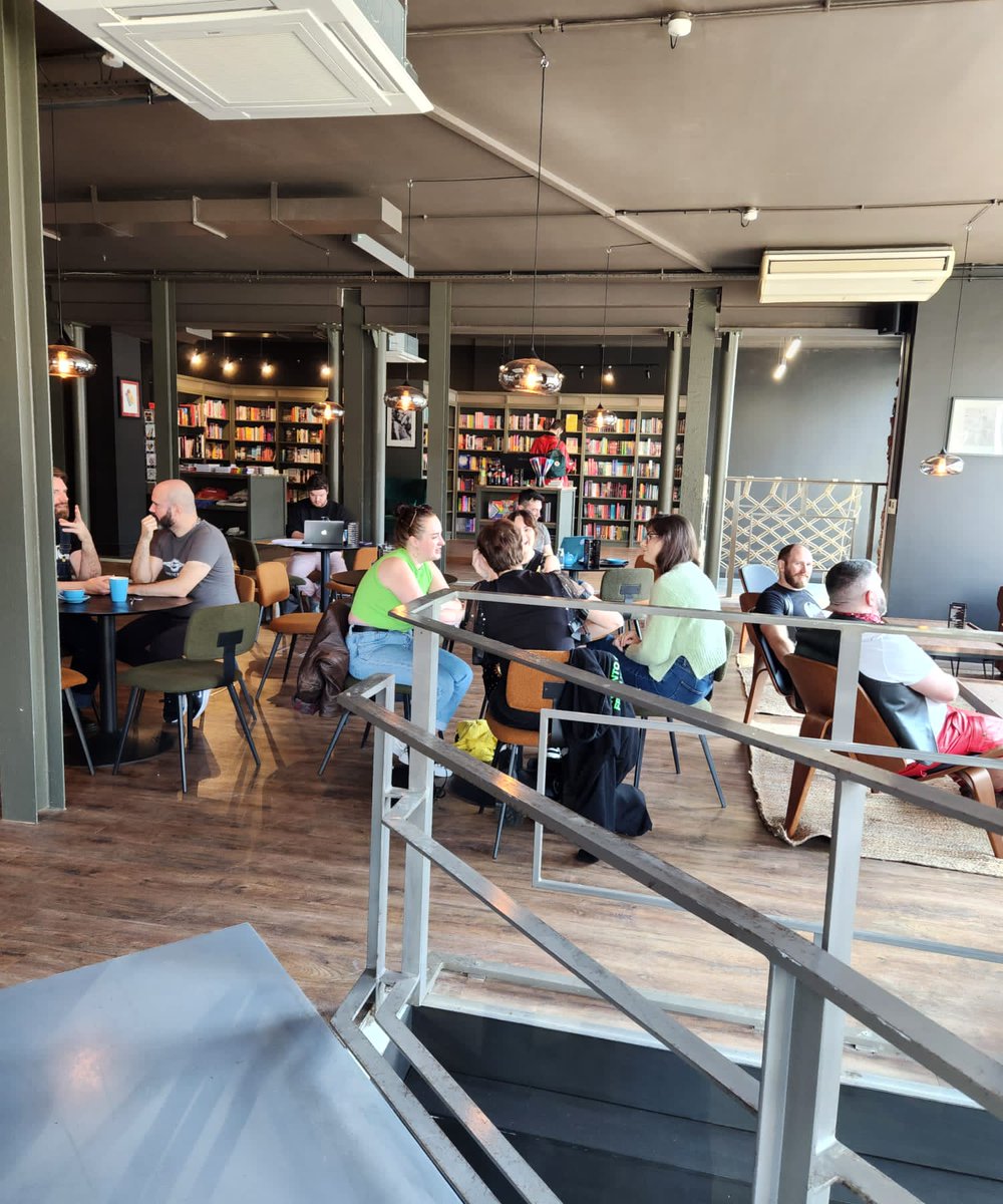 Escape the rainy day blues at Social Refuge ☔☕ 

Cosy up with a good book, catch up with friends, or savour a cup of our finest coffee blends. 

Embrace the simple pleasures of life with us and share your moments using #SocialRefuge 🌧️
