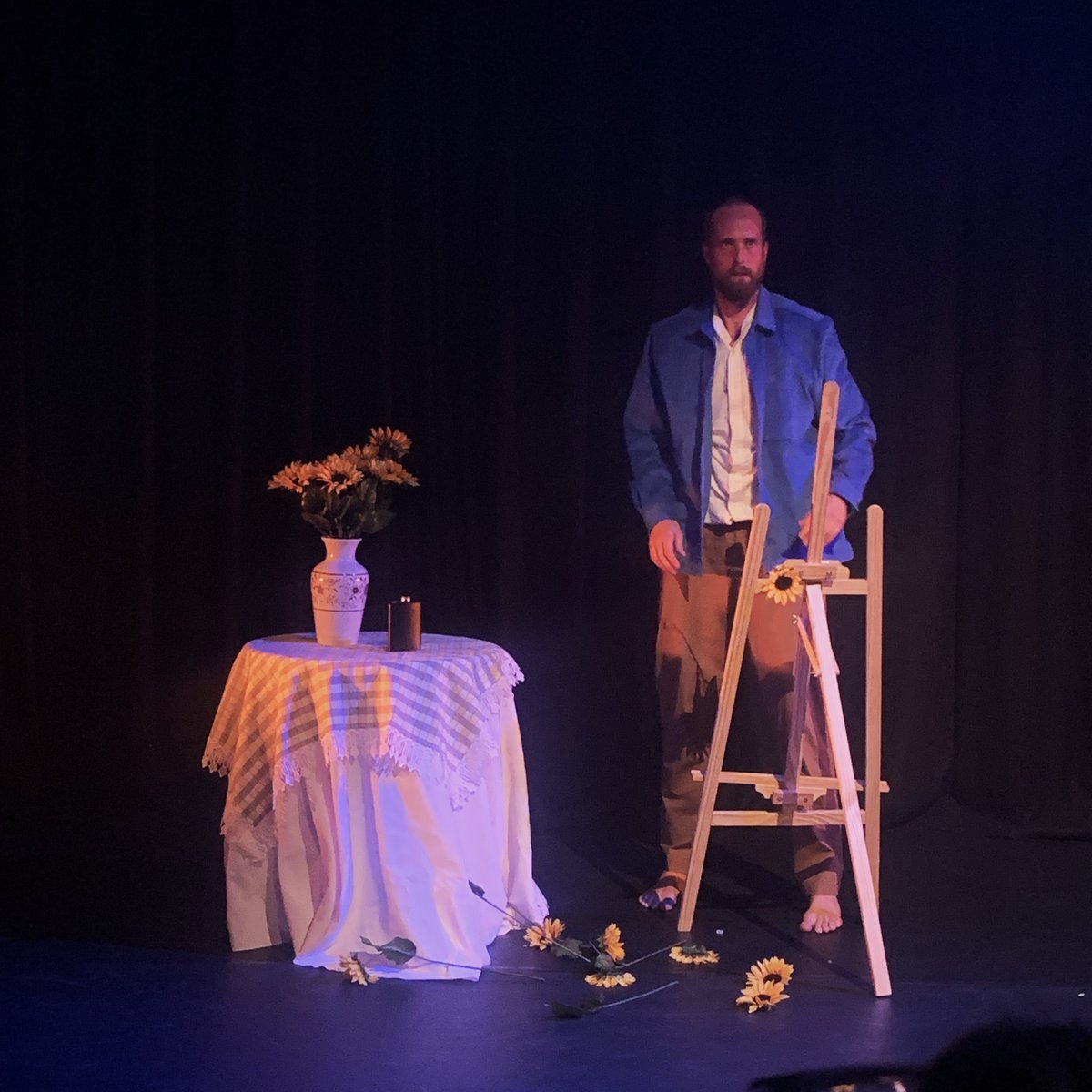 ace_southwest's tweet photo. Shall we dance?🕺@zoielogic wants to get men moving! On #WorldMentalHealthDay their sellout event #Headfunk saw 35 dancers perform at @maststudios, some for the first time. 👏

"The male solo really touched me. He's just like me" - attendee.

Get involved: https://t.co/SJcqz0eQyP https://t.co/BfCvYJAVoQ