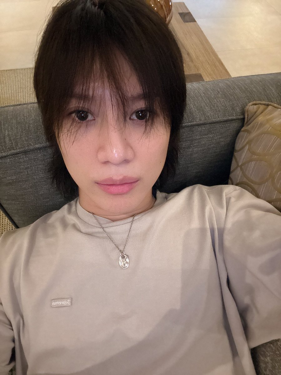 SHINeebble's tweet photo. [231014] 🐥

*2 pictures* (12:03am) https://t.co/LTLS7FGebn
