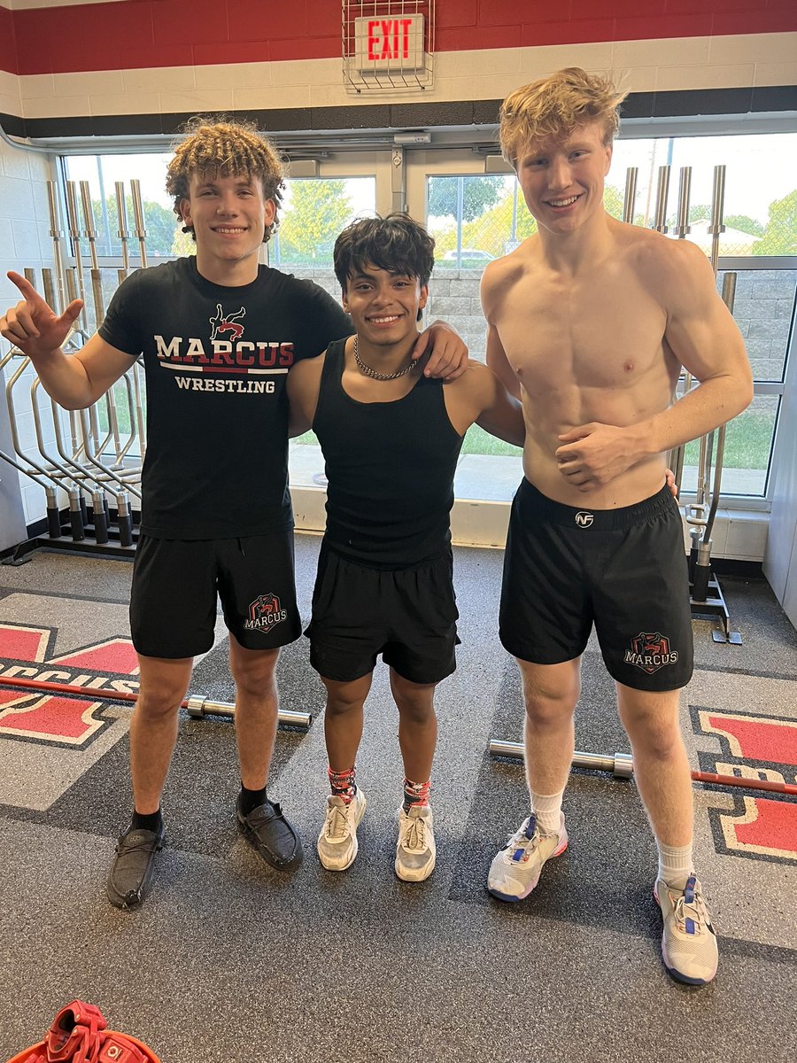 PCnowisthetime's tweet image. Halfway home with @MarcusWrestling and we hit a new level in Week 3! 

Any time. Any place. These boys are ready to battle! One goal: #LoadTheBus

Leadership has been through the roof and these 3 ⭐️’s were tone setters all week! S/o Noah, Danny and Erik!