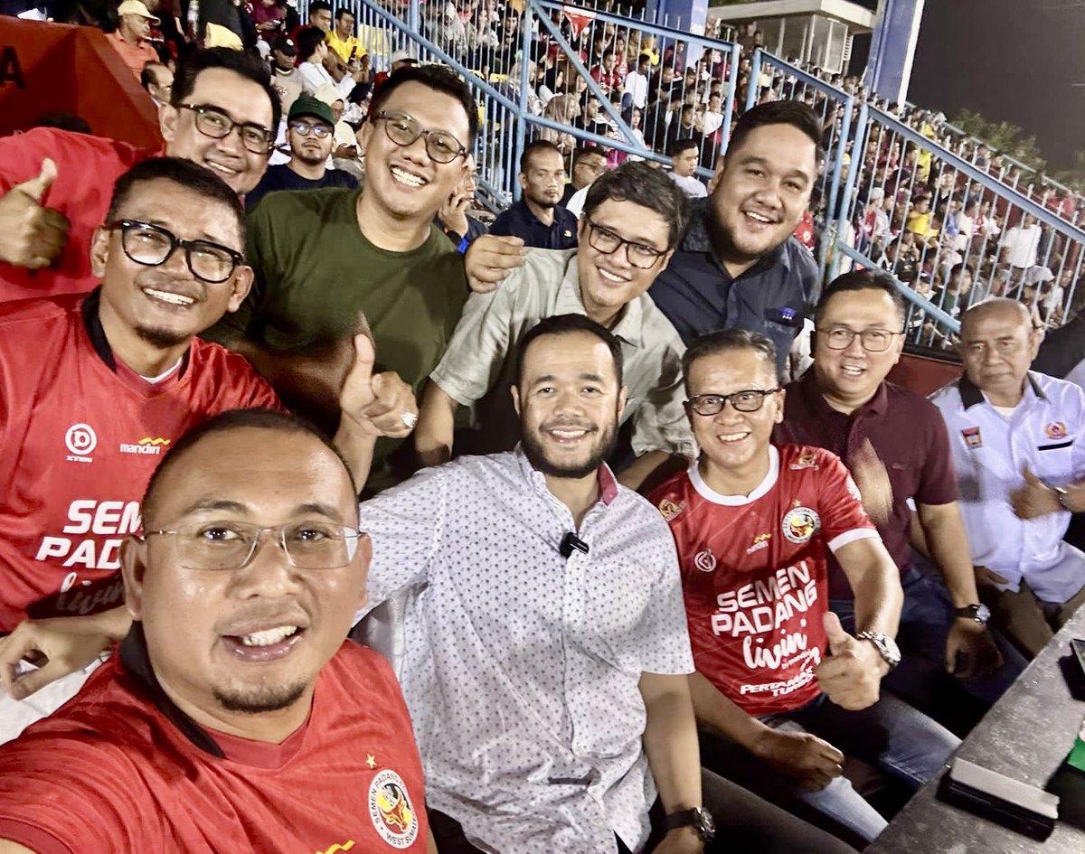 fadlyamran's tweet photo. Kabau Sirah tiga poin di kandang. Semen Padang FC 2 - Sada SUMUT FC 1.

#semenpadang #kabausirah #BBRM #liga2 #PSSI https://t.co/desNcFPLTK