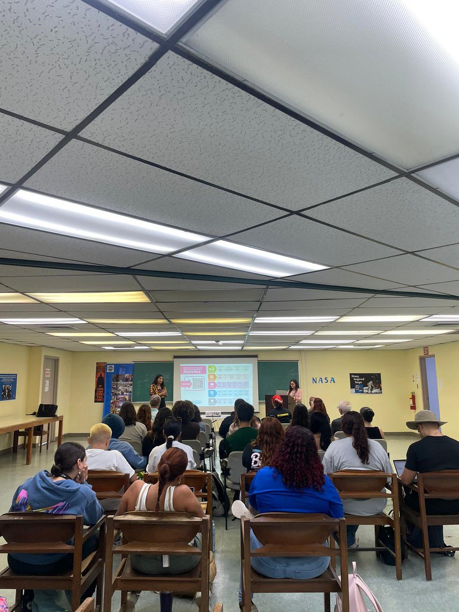 ImpactoJuventud's tweet photo. Ayer se llevó a cabo la conferencia "De los datos a la acción para la movilidad económica de las familias en Puerto Rico", donde se analizó la pobreza infantil en el país y se presentaron estrategias para abordar este problema. ¡Agradecidxs por la información! @IDJ_PR https://t.co/m8hus4eEmw
