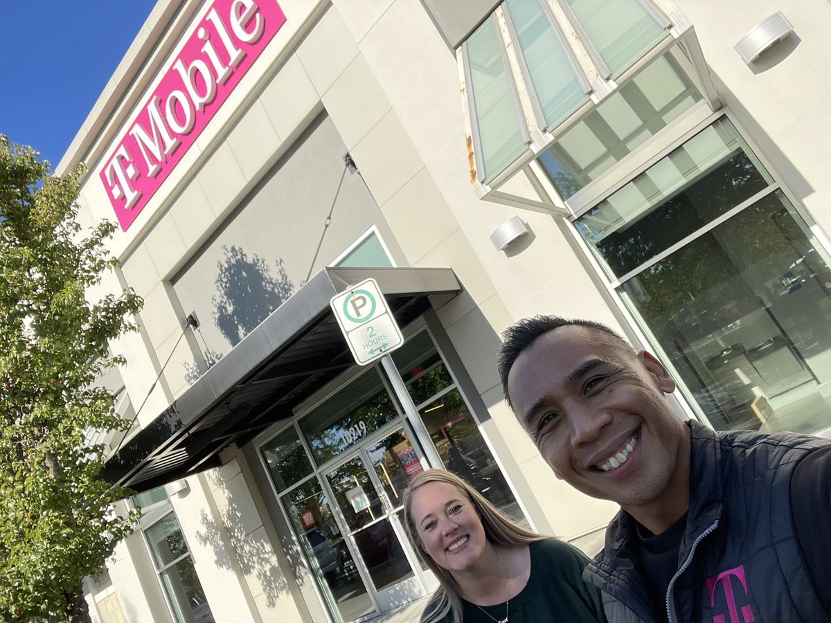 amymoore0187's tweet image. Had a great 3 days in Portland with the T1 Mountain West team!! The plans are in place, and it’s going to be a great 4th quarter!! #assurant #tmo #protection360 @MichaelThinger @jamie_woodruff9 @LeslieJohn214 @BeGreatArend @harris_joe85 @WcboundGh