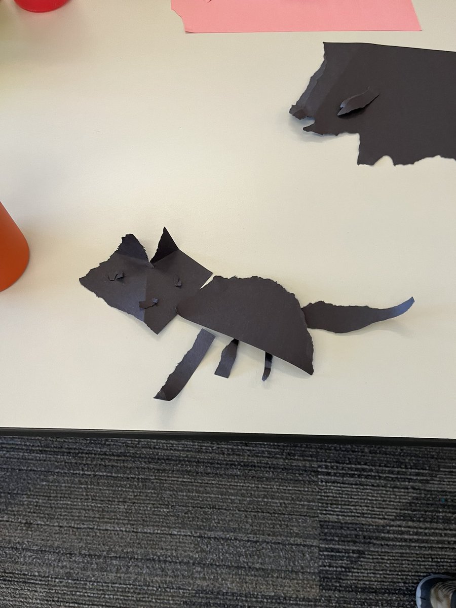 lightfootj22's tweet photo. 1st Grade Problem-Solving: make an animal out of construction paper, but you cannot use ANY materials. Loved their creativity with this challenge. https://t.co/8AMYWYUJPg