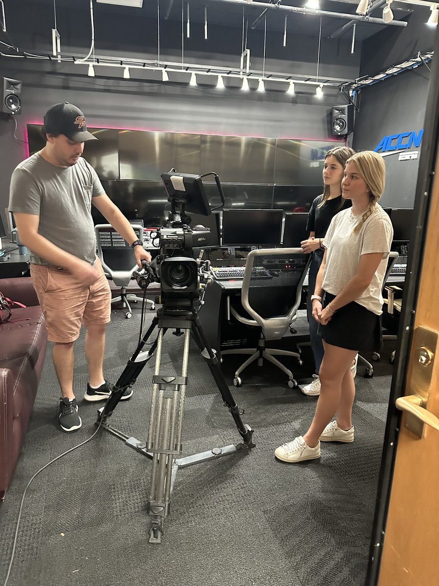 FSUSemPro's tweet image. Another day, another training! 🎥💪

#fsusempro #makethecut