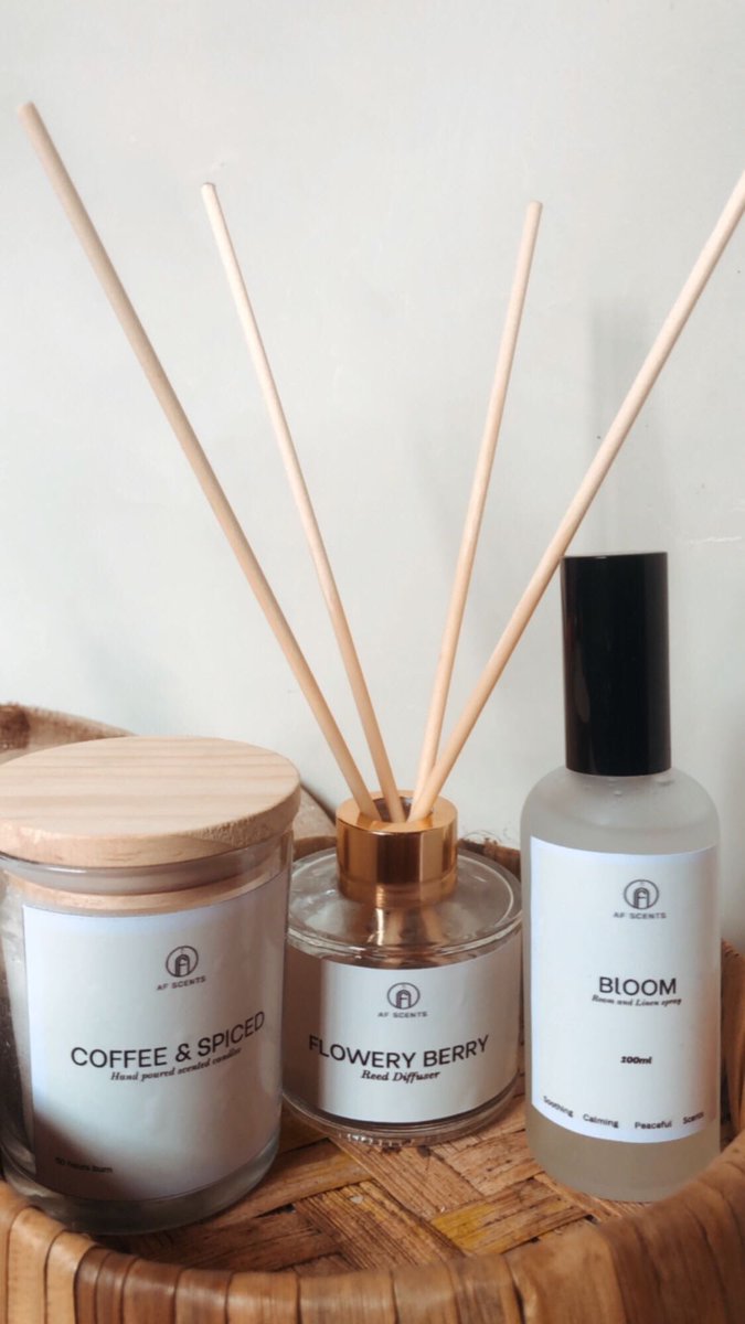 Adefavour_'s tweet photo. Indulge in Af scented candles, Reed diffusers and room sprays🤍

Available for delivery nationwide https://t.co/XyPnwJqqGQ