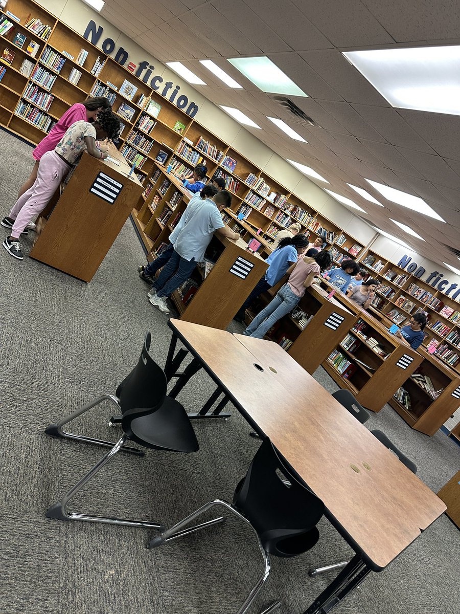 Ed White Science (@edwhitescience) on Twitter photo 1st escape room of the year!!! 6th grade science trying to break out!! 🔐<a href="/edwhiteneisd/">Ed White MS</a> <a href="/neisd_science/">NEISD Science</a> 1st escape room of the year!!! 6th grade science trying to break out!! 🔐<a href="/edwhiteneisd/">Ed White MS</a> <a href="/neisd_science/">NEISD Science</a>