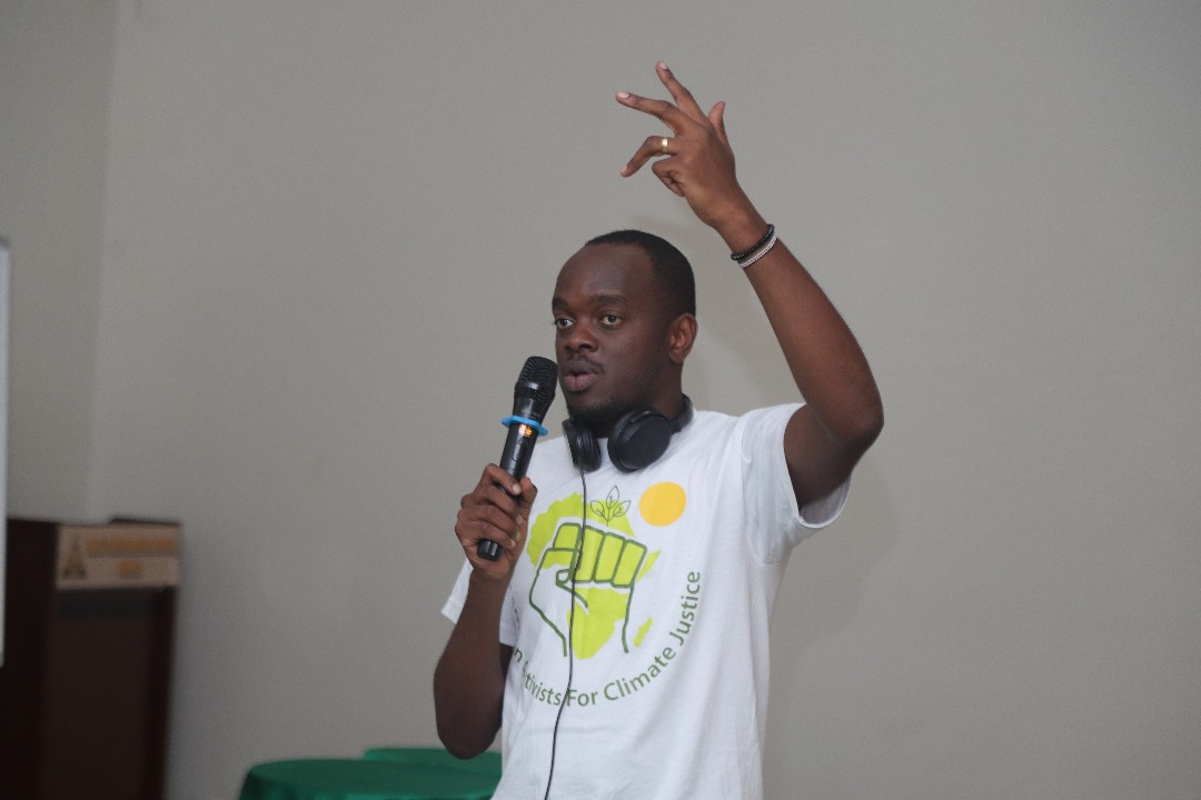 senegalayc's tweet photo. #AACJinAction #Meeting #Abuja 🕹️

Day3: identification des différents étapes d'une bonne Campagne. Et comment uniformaliser les messages tout en tenant comptes des réalités locales, nationales et régionales.

 #AYC  #YOUNGO #DutchMFA #aacjinaction #onuclimatechanges #pacja https://t.co/EXcbZJkFcR