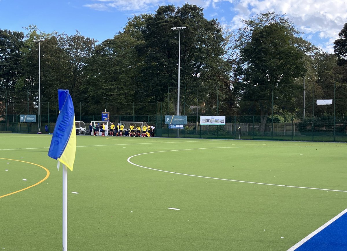 LincSport's tweet photo. Tomorrow evening, it’s 1st vs 2nd in the England Hockey Conference North.

The only two unbeaten sides left in the league face off, as @LindumHockey welcome @DoncasterHockey to Lincoln.

#LindumHC #YellowSubmarine 🏑 https://t.co/uesBuT63g5
