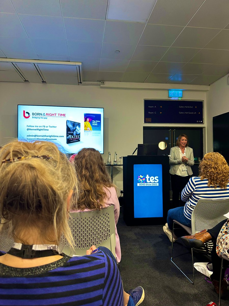 DorianAdkins85's tweet image. Great first day at the @tes @SENDShowUK. Some great talks including the brilliant @MichaelRosenYes 😊#education #ALN