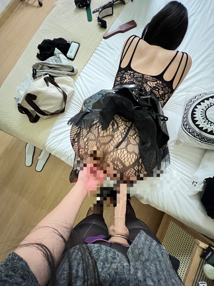 linxixily's tweet photo. #女S调教 #女S #男m  玩小狗咯 https://t.co/WWt1fNaJGR