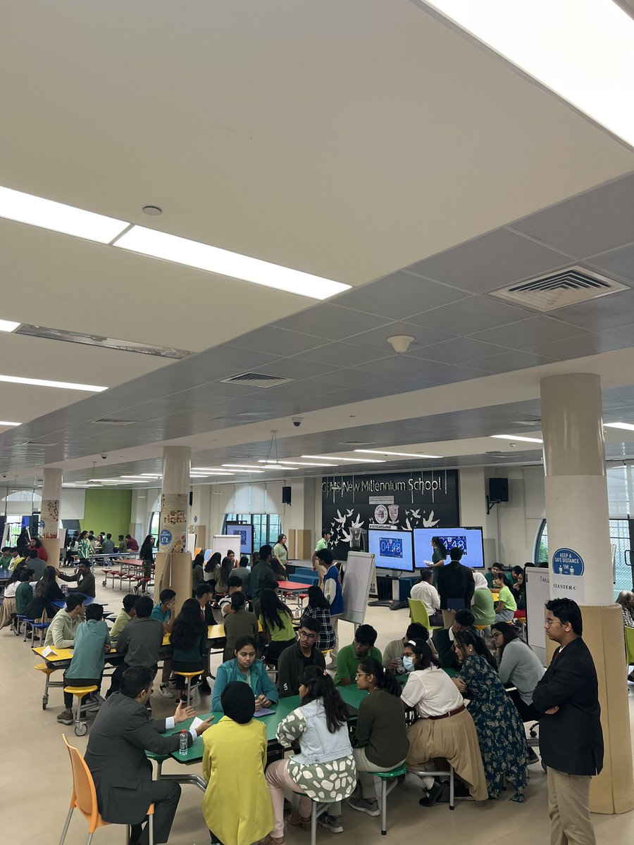 12B_AT_NMS's tweet image. “Stories that inspire, stories that define, real-life narratives that touch the heart and soul 📖.”
#livelibrary  #RealLifeStories 
12B volunteers for Live Library on 10th Oct. 
@TeresaRusten @SumiBinny1 @Fatima_Martin