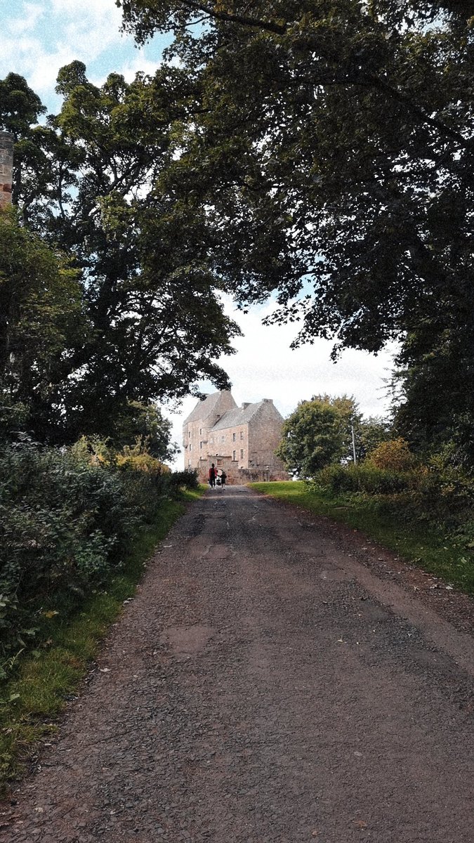 02.09.23 |

#brochtuarach #CapturedOnHuawei #castle #huawei #huaweip30pro #instagram #lallybroch #midhopecastle #netflix #outlander #phonephotography #photography #scotland #travel #VSCO