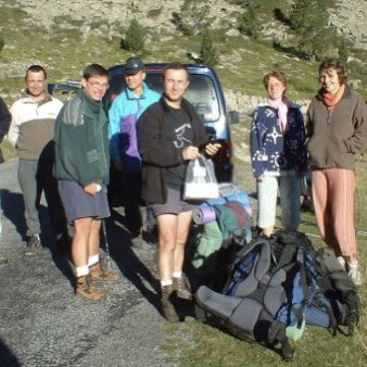 LMPositif's tweet photo. 🇫🇷 Avis de recherche ! Cet été, une randonneuse a trouvé un appareil photo perdu depuis 20 ans lors d'une balade sur le Pic d'Estaragne ! De retour chez elle, elle a publié quelques photos sur Facebook pour retrouver le propriétaire !🔍(France 3) 

📸 Valérie Deyres https://t.co/gDzulQndkG