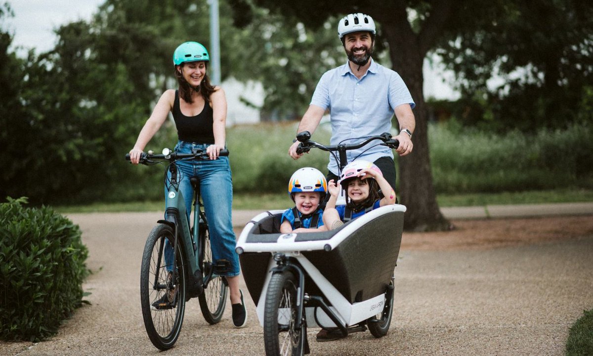 ebikeshamilton's tweet photo. There's a better way to live (and get the kids to school) than sitting in the car drop off line. Join the two-wheeled revolution! Drop by Hamilton Electric Bikes to learn more &amp; test drive an Urban Arrow https://t.co/Mvrolos4Lj https://t.co/2n2OMUZlyV