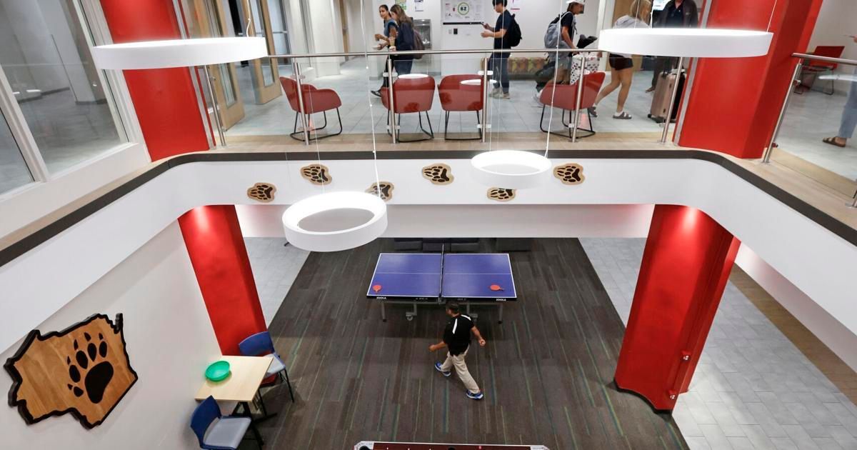 UWMadisonCEE's tweet photo. This past month marked the end of major #renovations for both Witte and Sellery that were designed by students of CEE’s #seniorcapstone course in 2012. Students designed the connector between the two towers which now houses new mechanics and utilities. https://t.co/g9qf4QBfRn https://t.co/hiX7HGQyu3