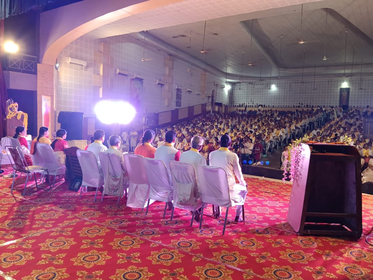 Some glimpses of Mahila Mahasammelan at Rourkela in the divine presence of Pujya <a href="/Sadhvi_Devpriya/">Dr. Sadhvi Devpriya</a> ji at Rourkela,Odisha
#MPYS
#Rourkela
#Odisha