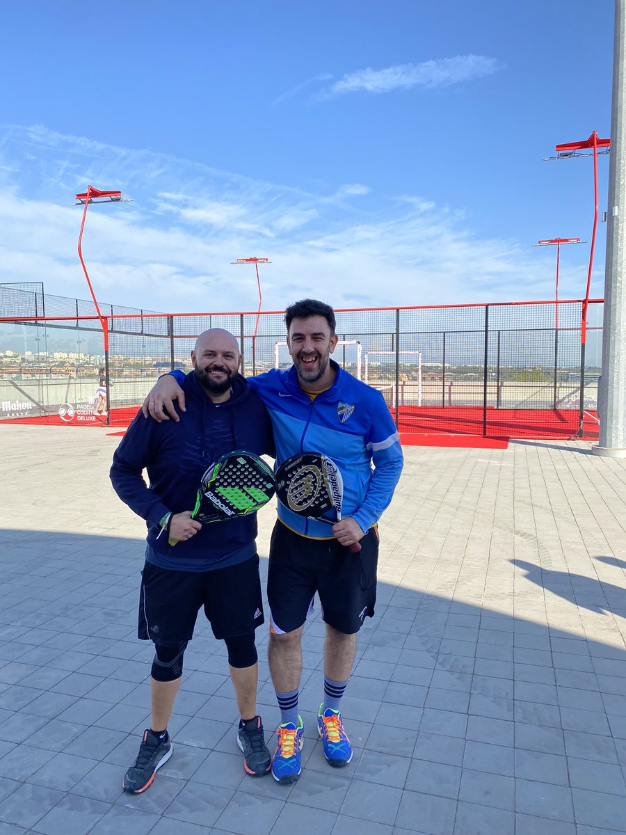 HugoCondesM's tweet photo. Gracias a @JuanfranT20 por contar conmigo para participar en #Play2help. Ha sido una mañana de reencuentros y de mucho Pádel!!! https://t.co/FiRMSodplW