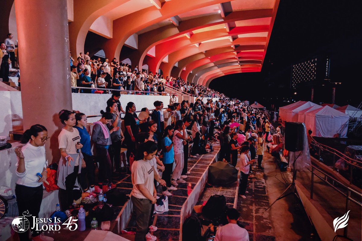 JILWorldwide's tweet photo. NA-MISS N’YO BA 'TO? 😊

Handa na ang Luneta, kayo na lang ang hinihintay! 🥰

Let's continue to pray for a perfect weather. Be ready to experience God's glory and revival here tomorrow! #JIL45 #IgniteRevival https://t.co/Z7yKanybpP