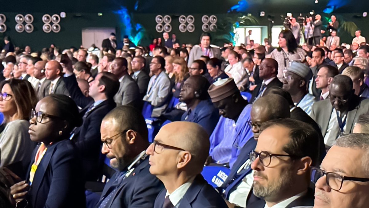 Participamos hoje, Eu e a Ministra das Finanças, Dra. Vera Daves de Sousa e o Governador do Banco Nacional de Angola, Dr. Manuel Tiago Dias, da Assembleia Geral de accionistas das instituições de Bretton Woods.