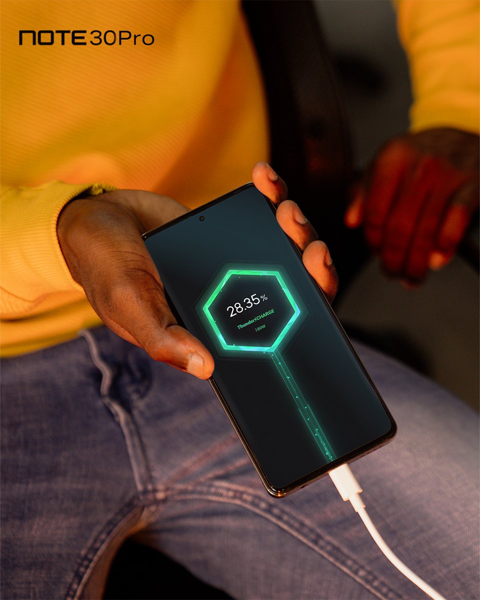 InfinixNigeria's tweet image. The weekend moves fast, so should your phone charging speed.

#InfinixNOTE30Pro #TakeChargeWithNote30