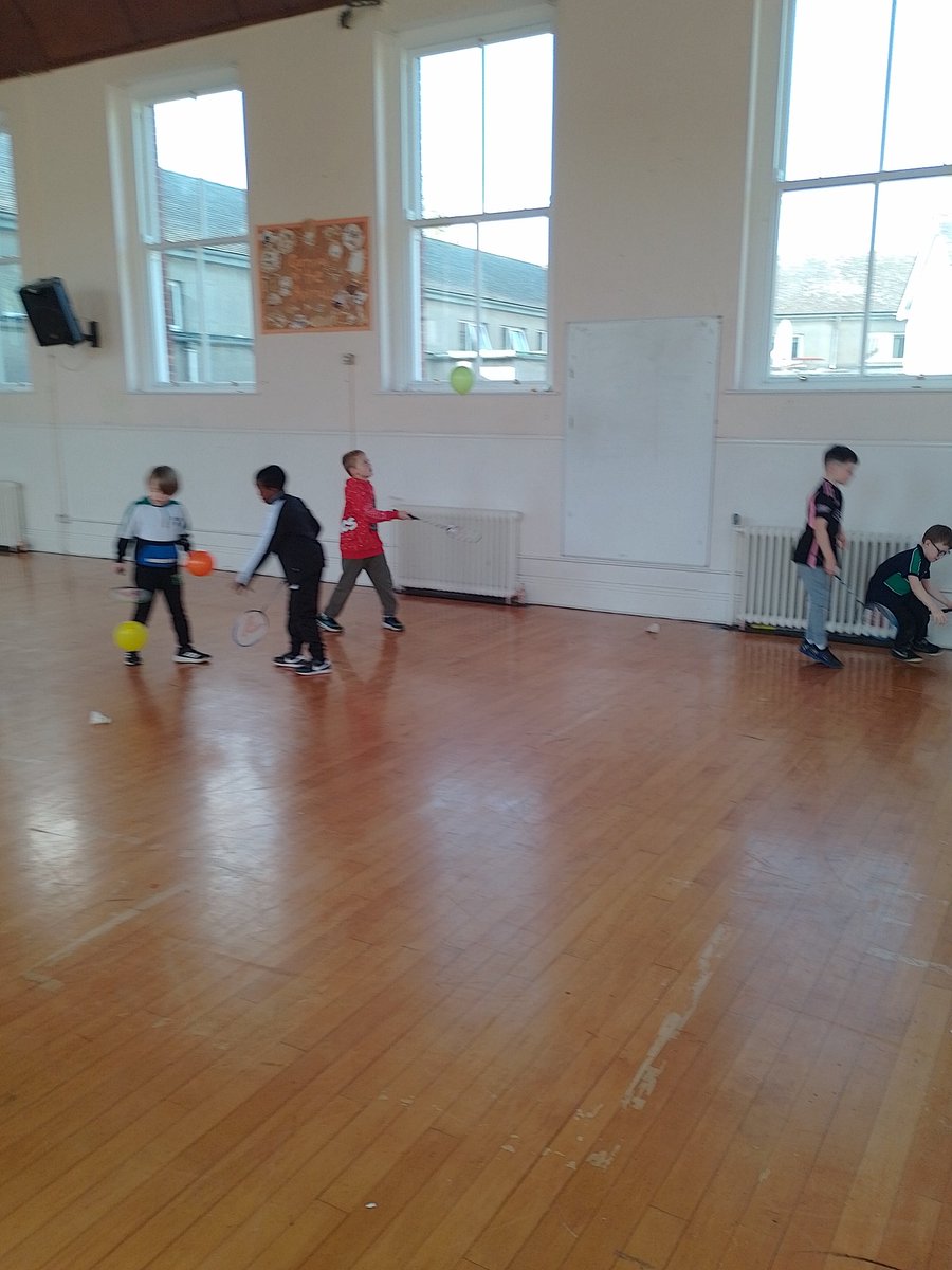 amondcoaching1's tweet photo. Day 3 of the Little Smashers Programme @bishopfoleyns. Check the link below for availability after Halloween. 🏸🎃🏸🎃🏸🎃 https://t.co/KWss4FPB1k
#littlesmashersprogramme https://t.co/OQkOBqzRxh