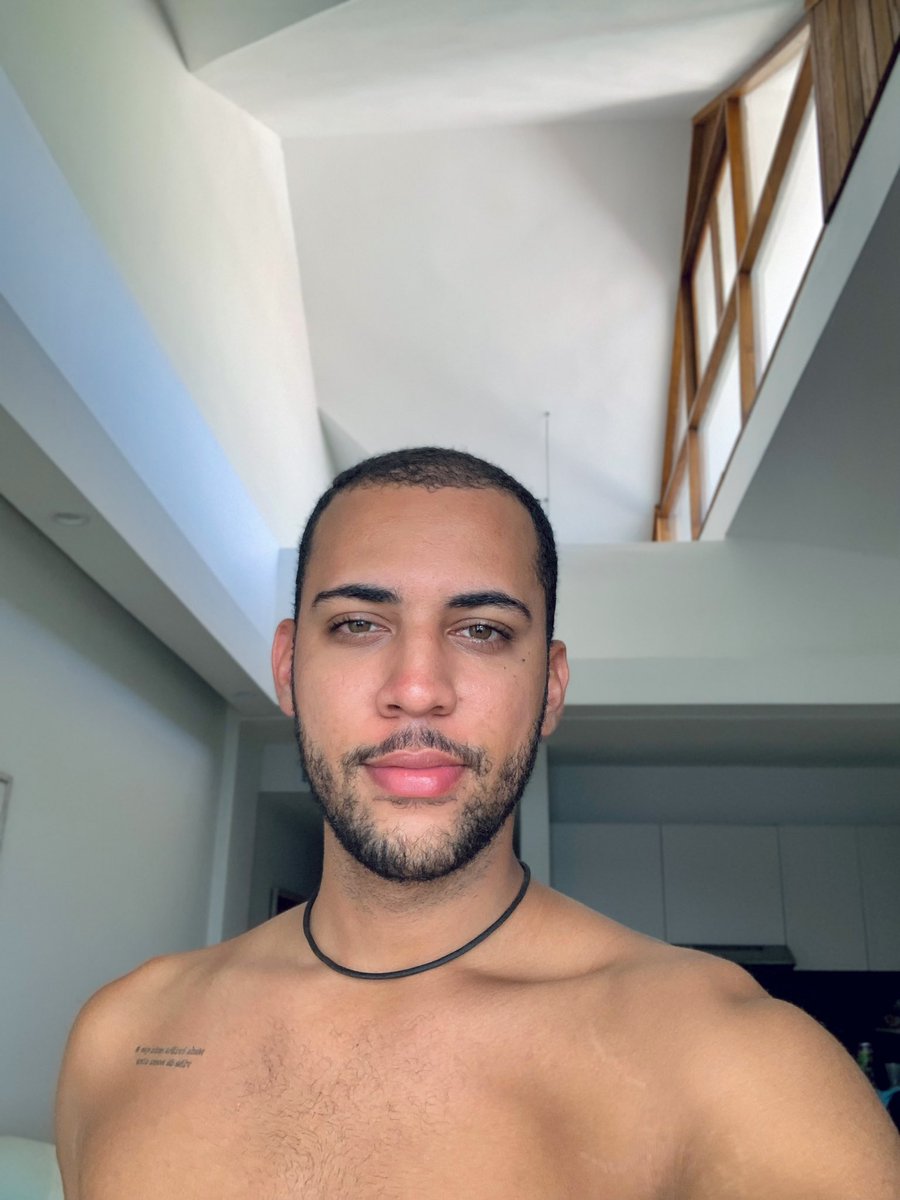 aleurisec's tweet photo. Morning🤳🏼 https://t.co/GlfZPYeNat