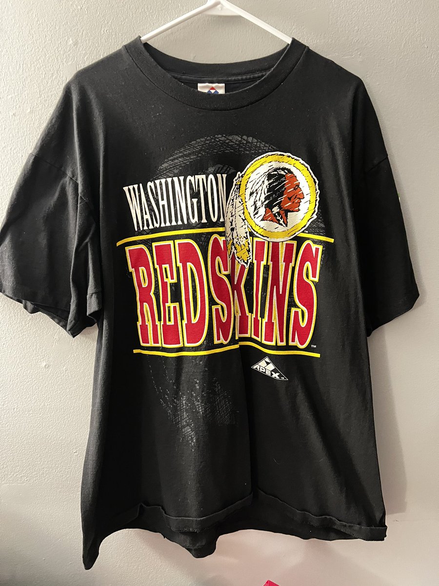 Roscoe Resells tweet media