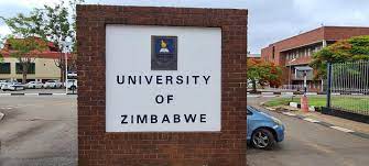 This afternoon, I received a student delegation from the University of Zimbabwe, an iconic part of Mt Pleasant Constituency. The students requested the meeting to raise a number of concerns relating to their welfare and life on campus including the following:

1. WATER CRISIS: