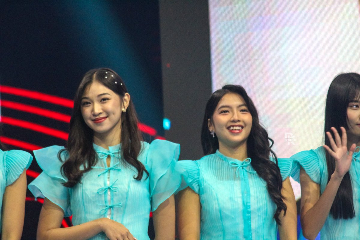 ridho_khnz1's tweet photo. 𝘪𝘴 𝘪𝘵 𝘵𝘪𝘮𝘦? @S_GraciaJKT48 @N_ShaniJKT48 
.
@ Tiktok Awards ID 2023
121023
#JKT48SayonaraCrawl
#TikTokAwardsID2023 https://t.co/d8WaAuG7Qa